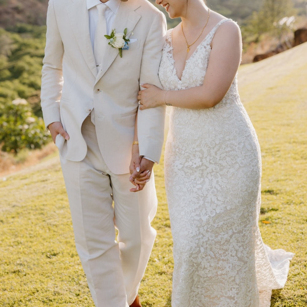 Wedding Dress - Picture 8 of 8